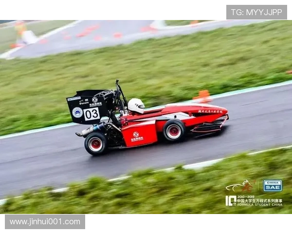 新赛季一级方程式车队格局巨变引发全球车迷持续热烈关注前景走势