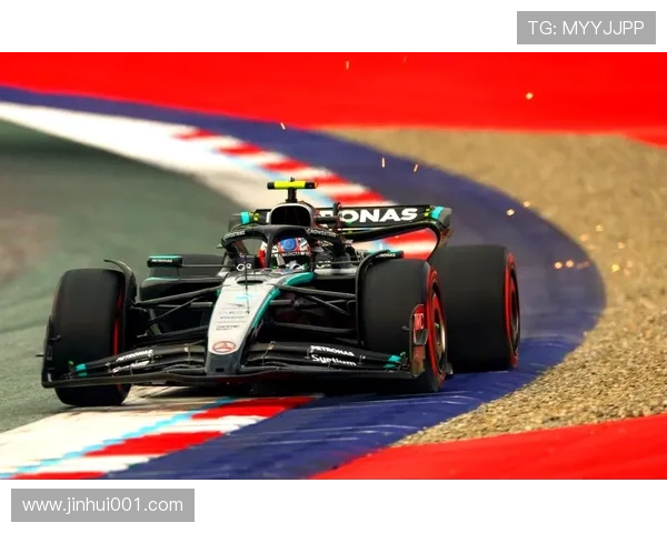 F1赛季精彩回顾：顶级车手激烈角逐 新技术革新助力极速挑战